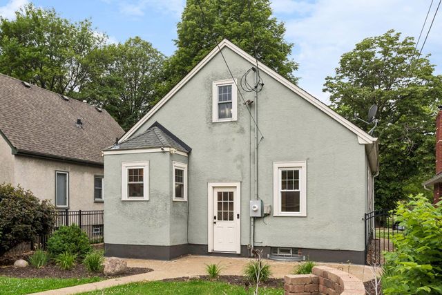3350 Xerxes Avenue N, Minneapolis, MN 55412