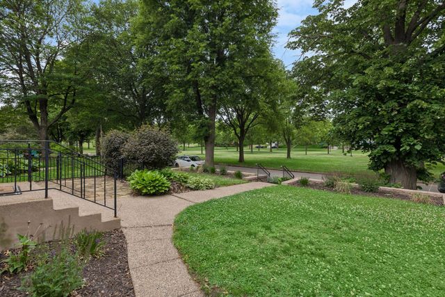 3350 Xerxes Avenue N, Minneapolis, MN 55412