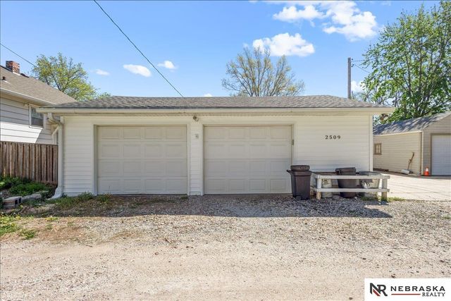 2509 S 13th Street, Lincoln, NE 68502