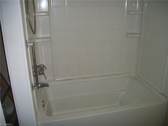 605-A & 605-B grove Street, Eden, NC 27288