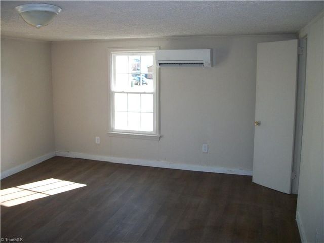 605-A & 605-B grove Street, Eden, NC 27288