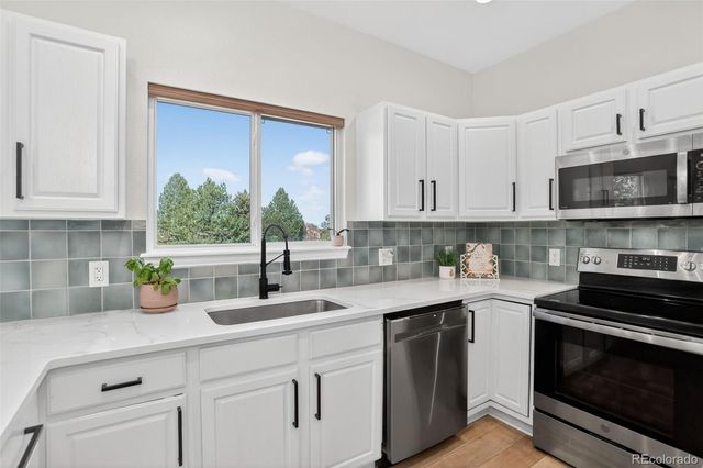 2901 S Tower Way, Aurora, CO 80013