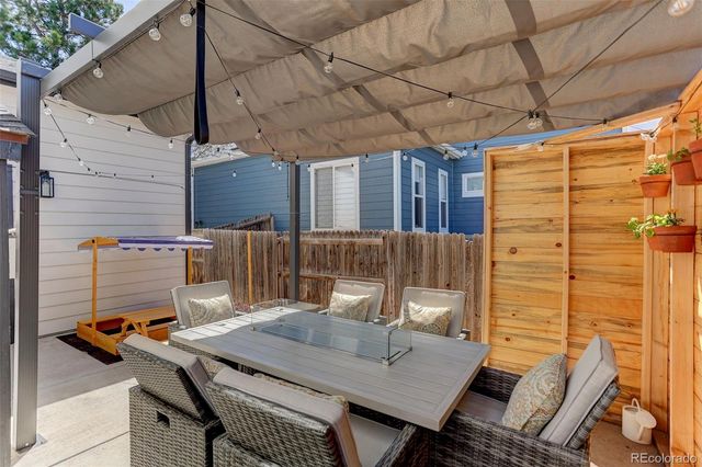 2901 S Tower Way, Aurora, CO 80013