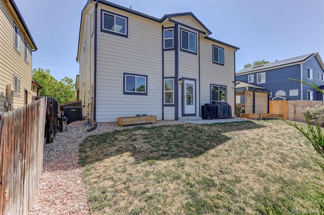 2901 S Tower Way, Aurora, CO 80013