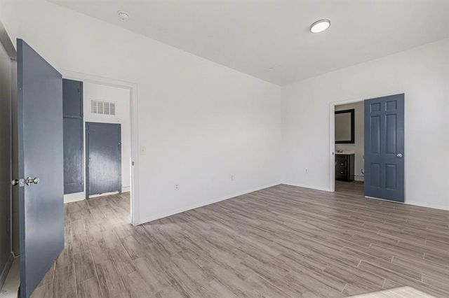 402 Yukon Avenue, Yukon, OK 73099