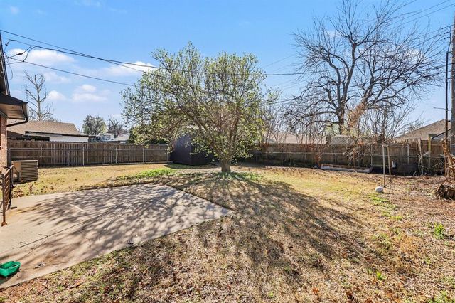 402 Yukon Avenue, Yukon, OK 73099