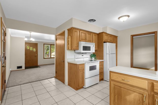 3829 Oak Street N, Brooklyn Center, MN 55429