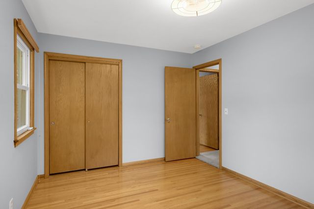 3829 Oak Street N, Brooklyn Center, MN 55429