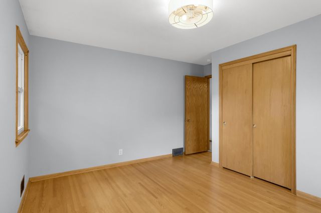 3829 Oak Street N, Brooklyn Center, MN 55429