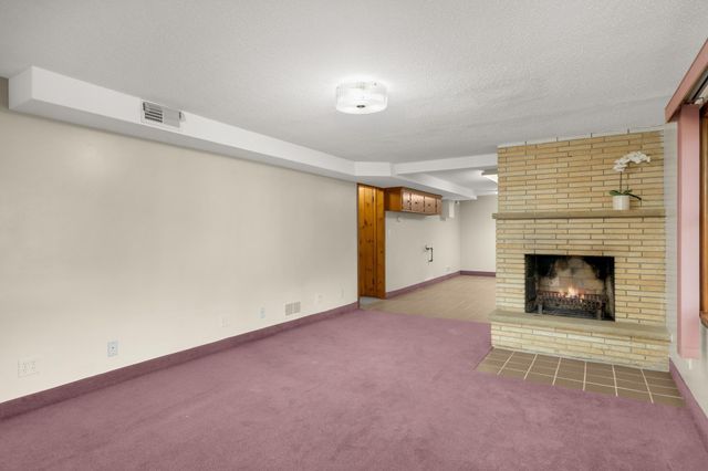 3829 Oak Street N, Brooklyn Center, MN 55429