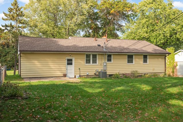 3829 Oak Street N, Brooklyn Center, MN 55429
