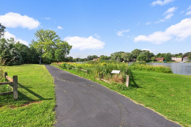 3829 Oak Street N, Brooklyn Center, MN 55429