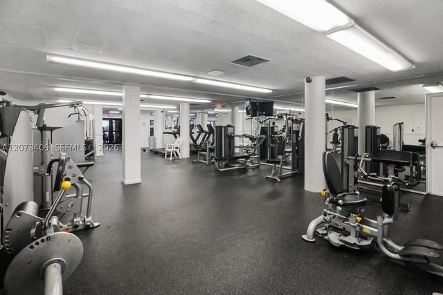 1965 S Ocean Dr 5E, Hallandale Beach, FL 33009