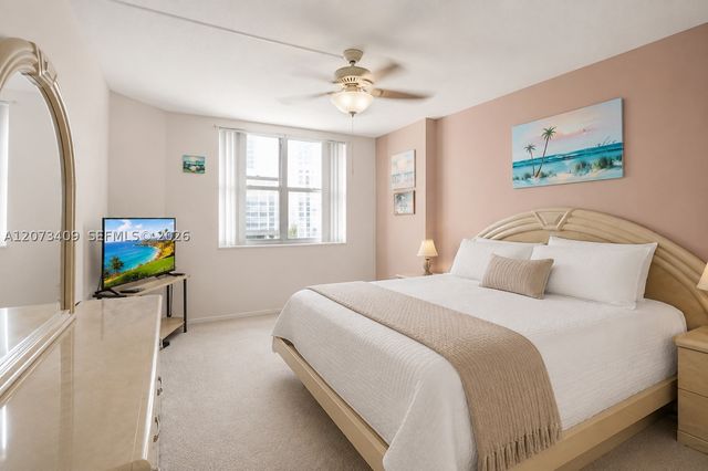 1965 S Ocean Dr 5E, Hallandale Beach, FL 33009