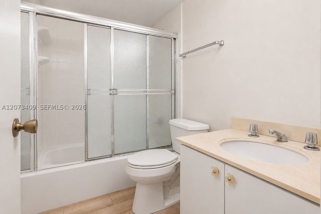 1965 S Ocean Dr 5E, Hallandale Beach, FL 33009