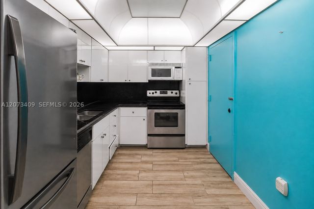 1965 S Ocean Dr 5E, Hallandale Beach, FL 33009