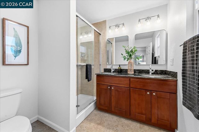 7568 Greenly Dr, Oakland, CA 94605