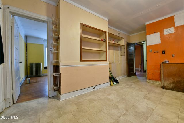 1024 Glenwood Boulevard, Schenectady, NY 12308