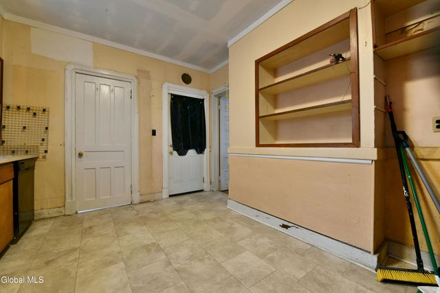 1024 Glenwood Boulevard, Schenectady, NY 12308