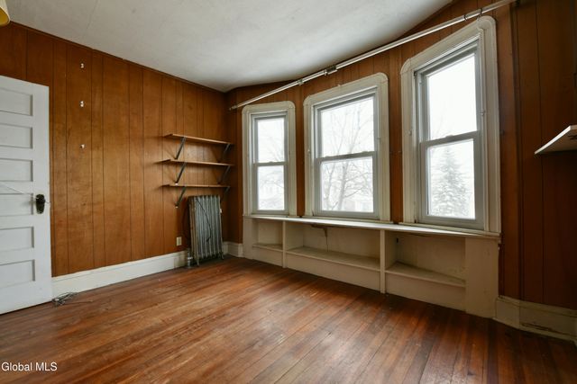 1024 Glenwood Boulevard, Schenectady, NY 12308