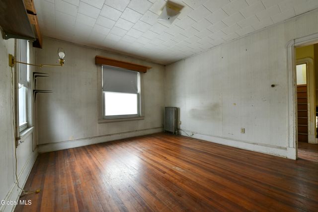 1024 Glenwood Boulevard, Schenectady, NY 12308