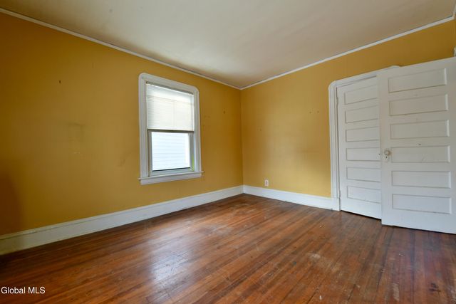 1024 Glenwood Boulevard, Schenectady, NY 12308