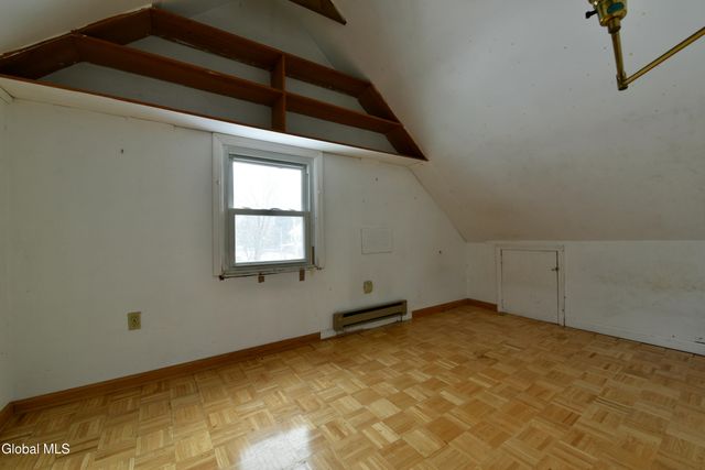 1024 Glenwood Boulevard, Schenectady, NY 12308