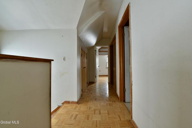 1024 Glenwood Boulevard, Schenectady, NY 12308