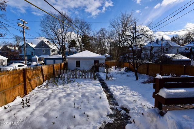 1024 Glenwood Boulevard, Schenectady, NY 12308