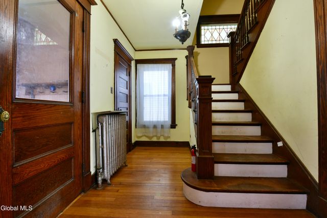 1024 Glenwood Boulevard, Schenectady, NY 12308