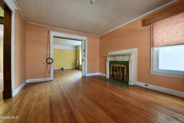 1024 Glenwood Boulevard, Schenectady, NY 12308