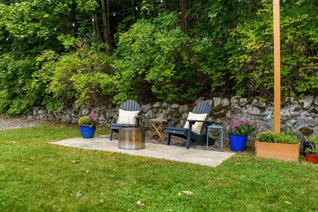 20 Canton St, Easton, MA 02356