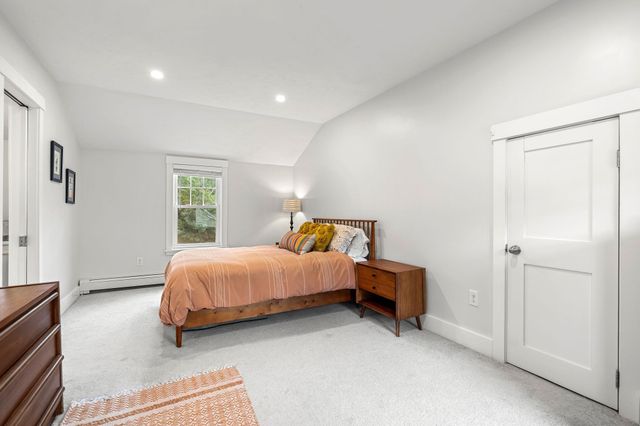20 Canton St, Easton, MA 02356