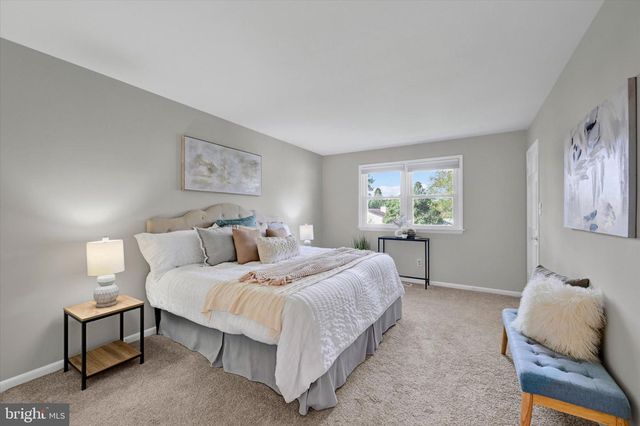 4 MCKENNA CT, Parkville, MD 21234
