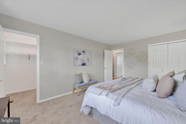 4 MCKENNA CT, Parkville, MD 21234