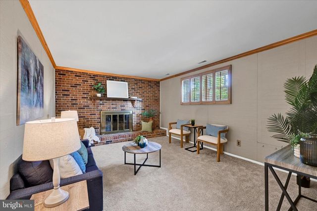 4 MCKENNA CT, Parkville, MD 21234