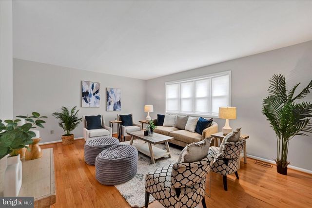 4 MCKENNA CT, Parkville, MD 21234