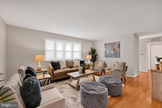 4 MCKENNA CT, Parkville, MD 21234