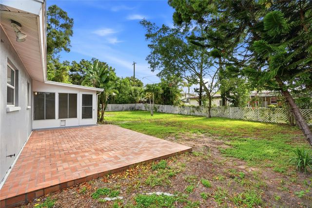 1628 S HIGHLAND AVENUE, Clearwater, FL 33756