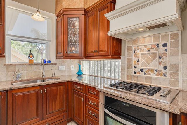 2613 59TH STREET S, Gulfport, FL 33707