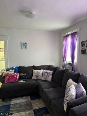 24 Cedar St, Bloomfield Twp., NJ 07003