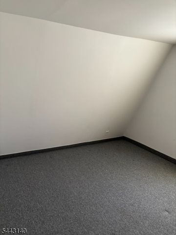 24 Cedar St, Bloomfield Twp., NJ 07003