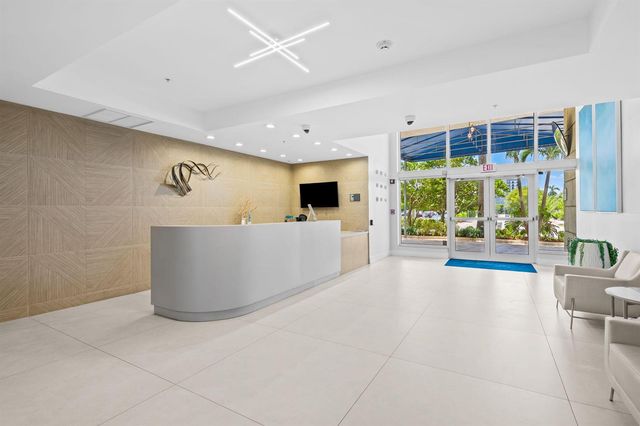 704 N Ocean Boulevard 404, Pompano Beach, FL 33062