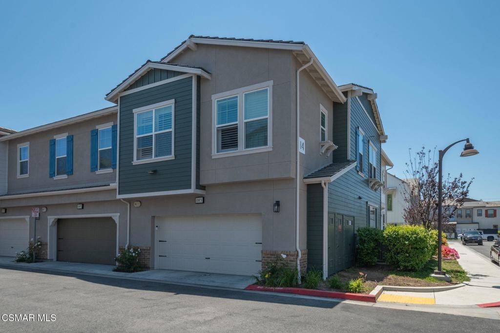 Image 29 of property listing at 114 Red Brick Drive 1, Simi Valley, CA 93065