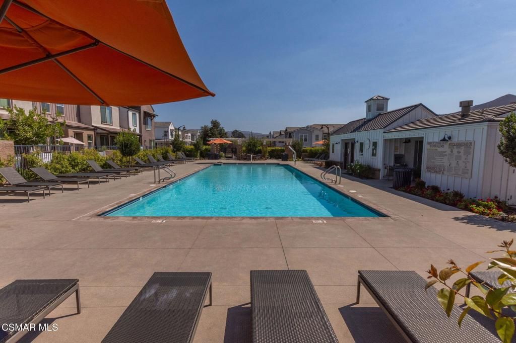 Image 31 of property listing at 114 Red Brick Drive 1, Simi Valley, CA 93065