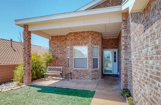 9829 Buckeye Street NW, Albuquerque, NM 87114