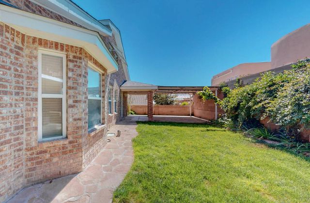 9829 Buckeye Street NW, Albuquerque, NM 87114