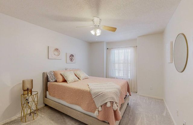 9829 Buckeye Street NW, Albuquerque, NM 87114