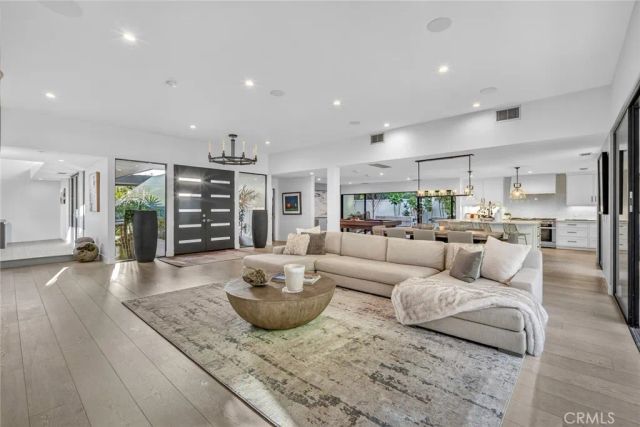 17 Monarch Bay, Dana Point, CA 92629