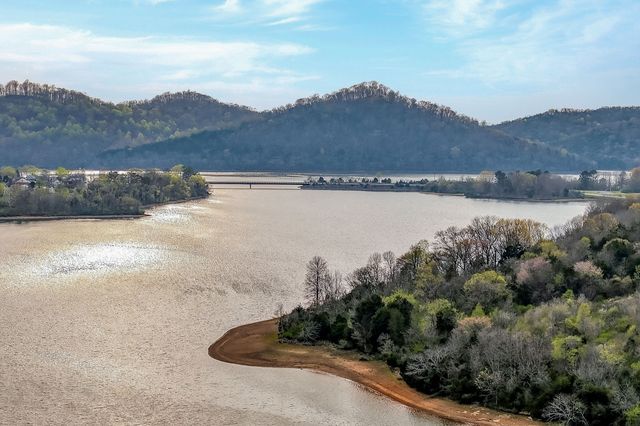 6076 Granville Hwy, Granville, TN 38564